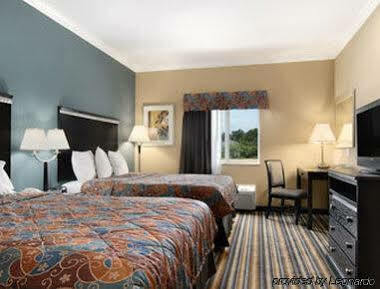 Days Inn By Wyndham Rockdale Texas Exterior photo